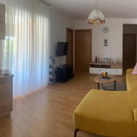 Greif * Gornji Karin